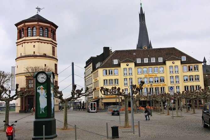 Airport Transfer: Airport DUS to Dusseldorf by Luxury Van - Key Points