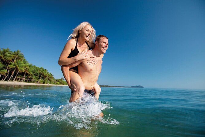 AIRPORT TRANSFER between Cairns Airport & Port Douglas (6am-5pm) - The Sum Up