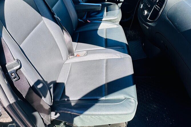 Airport Transfer Helsinki Center - An Authentic Touch: The Human Element