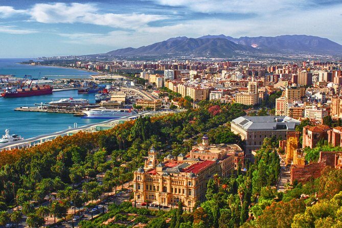 Airport Transfer: Malaga Airport AGP to Malaga by Luxury Car - Who should consider this transfer?