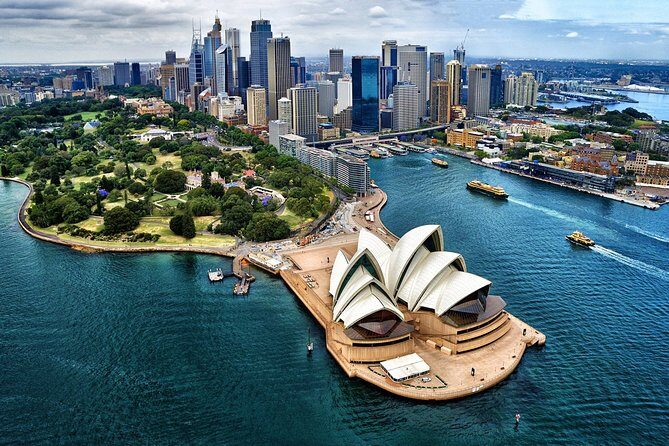 Airport Transfer: Sydney to Sydney Airport SYD by Business Car - In-Depth Review of the Sydney Airport Business Car Transfer