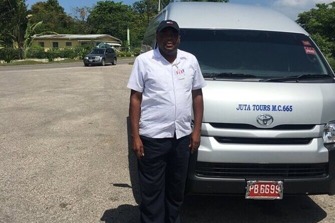 Airport Transfer to Runaway Bay Hotels (Round-Trip) - Who Will Benefit Most from This Service?