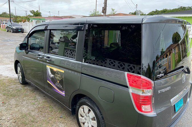 Airport Transfers & Charters - Authentic Traveler Experiences