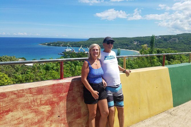 Airport Transfers to Runaway Bay Hotels (MBJ) - Smooth Sailing from the Airport to Your Runaway Bay Hotel