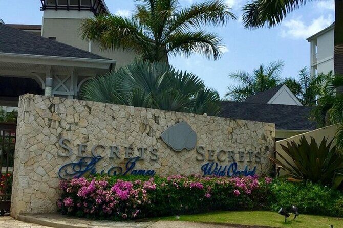 Airport transportation to and from secrets - In-Depth Review of the Airport Transfer Experience