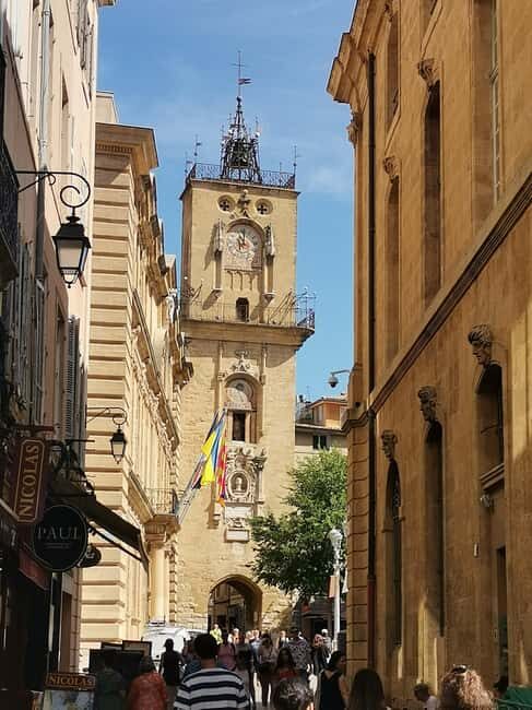 Aix-en-Provence: Medieval Village Art and Vineyards - Final Stop at Château Lacoste and Contemporary Art