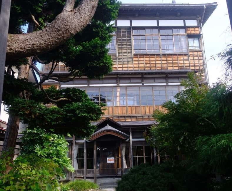 Akita: Masuda Walking Tour with Visits to 3 Mansions - The Sum Up