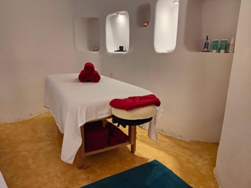Akrotiri: Aromatherapy Couples Massage - Practical Tips for Your Visit