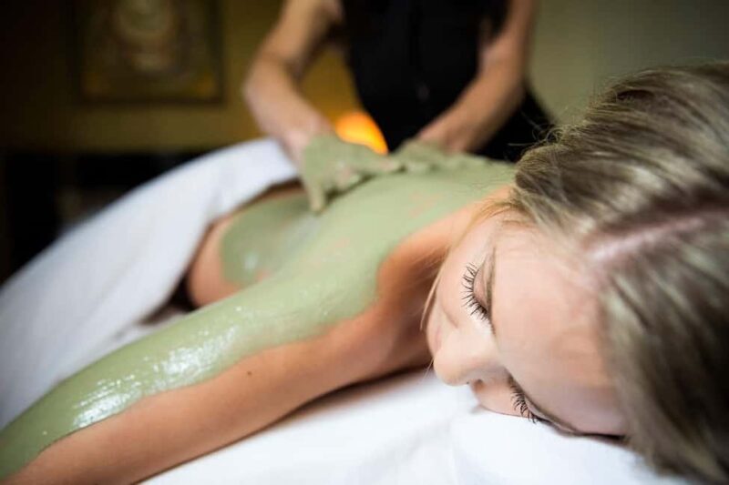 Akrotiri: Bride & Groom Massage Ritual & Day pool access - Who Would Love This?