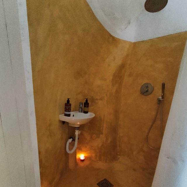 Akrotiri: Bride & Groom Massage Ritual & Day pool access - FAQ