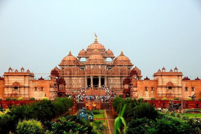 Akshardham Temple with Walk in the Green Paradise of Rajghat and Shanti Van - The Sum Up