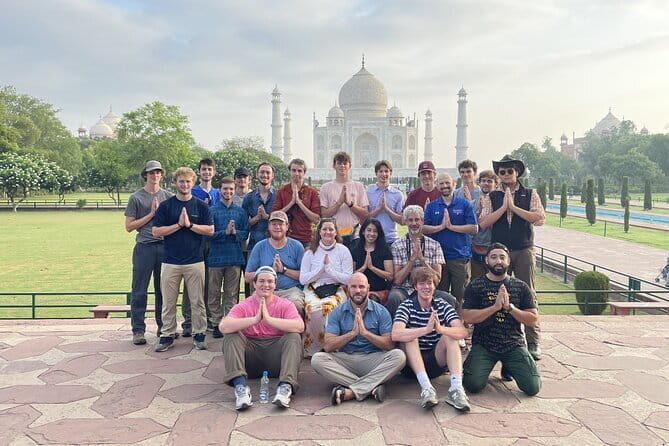 Akshardham Temple with Walk in the Green Paradise of Rajghat and Shanti Van - FAQs