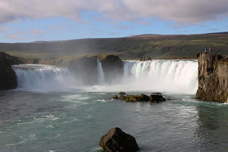 Akureyri: Day Trip to Goðafoss, Lake Mývatn & Nature Baths - Exploring the Itinerary in Detail
