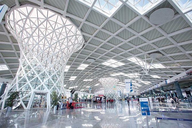 Alacati Hotels to Izmir Airport ADB Transfers - In-Depth Review of the Alacati Hotels to Izmir Airport Transfer