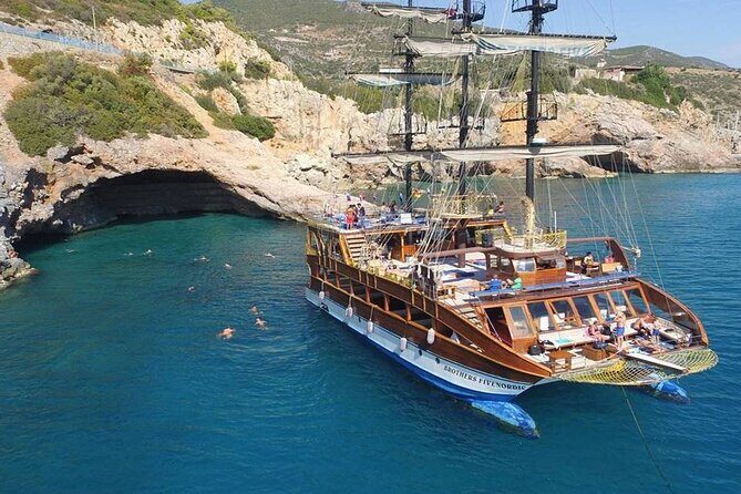 Alanya Catamaran Boat with Swimming and Snorkelling Activity - Exploring the Alanya Catamaran Tour: A Practical Guide for Water Enthusiasts