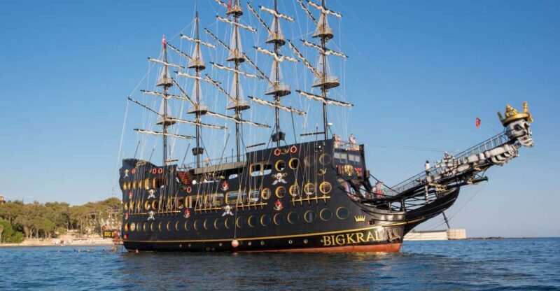 Alanya: Pirate Boat Tour with Buffet Lunch and Drinks - Practical Tips for Your Trip