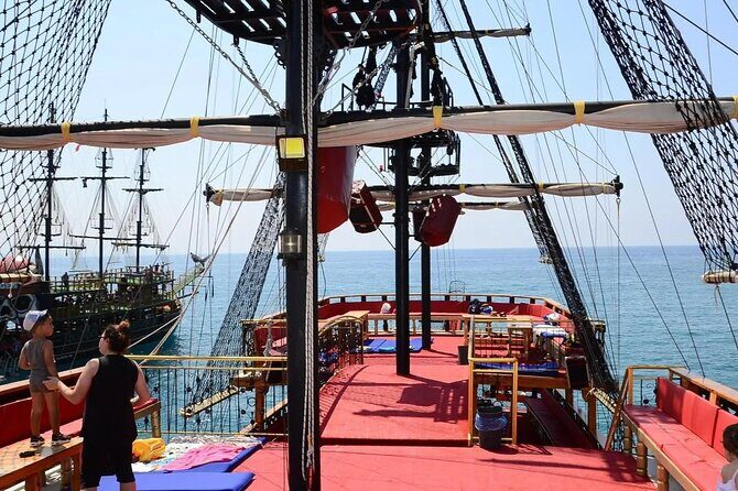 Alanya Pirate Boat Tour with Lunch, Soft Drinks & Transfer - Discover the Charm of the Alanya Pirate Boat Tour with Lunch, Soft Drinks & Transfer