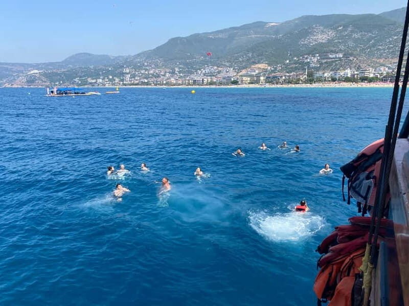 Alanya: Pirate Boat with Pickup, Lunch, & Unlimited Drinks - FAQ