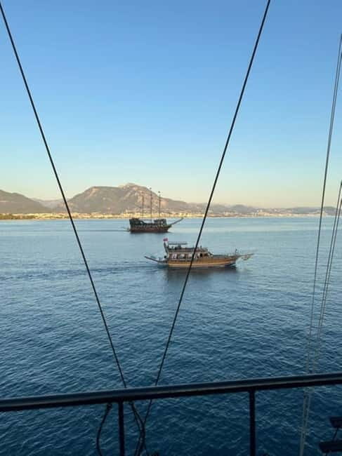 Alanya Pirate Sunset Cruise w/ Foam Party & Optional Drinks - Alanya Pirate Sunset Cruise w/ Foam Party & Optional Drinks: An Authentic Evening on the Water