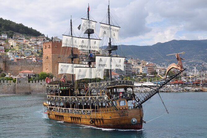Alanya: Pirates Yacht Tour with Lunch and Soft Drinks - Who Should Consider This Tour?