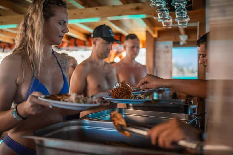 Alanya: Small-Group Boat Tour with Lunch and Soft Drinks - What Sets This Tour Apart