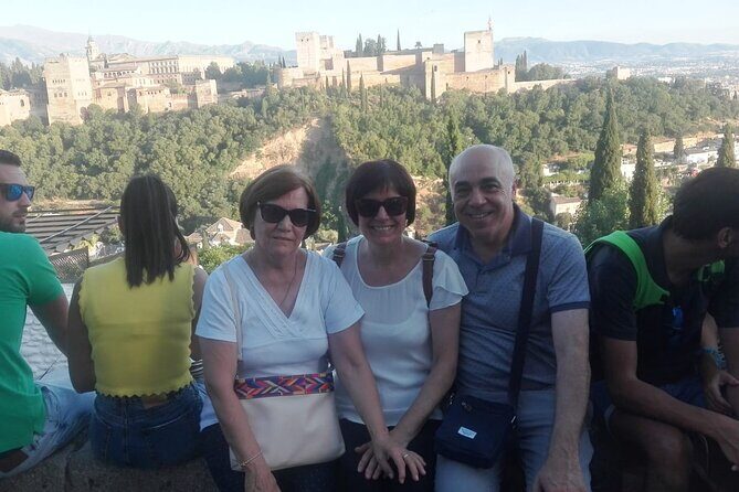 Albaicin and Sacromonte Private Tour - The Practical Side: What to Expect and Considerations