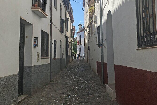 Albaicín and Sacromontes Iconic Sights: A Self-Guided Audio Tour - Who Would Love This Tour?
