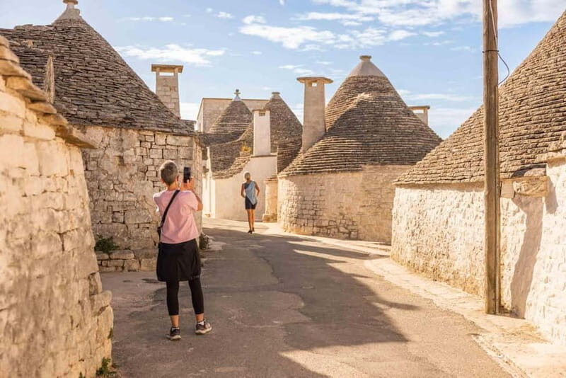 Alberobello: Walking Tour among Trulli Houses with a Local - An In-Depth Look at Alberobello: Walking Among Trulli Houses