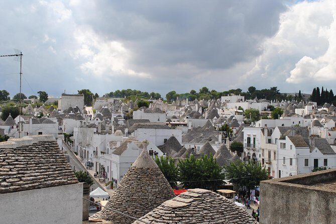 Alberobello with a local tour guide!(shared tour max.15 pax) - FAQ