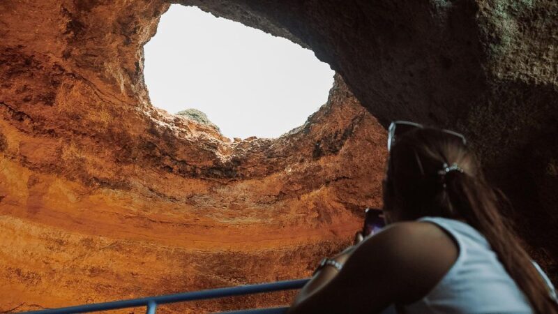 Albufeira: 2.5-Hour Dolphin Watching and Caves Trip - Albufeira: 2.5-Hour Dolphin Watching and Caves Trip