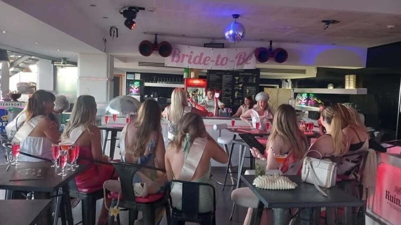 Albufeira: Cocktail Making Class at The Waterfront - Who Should Book This?