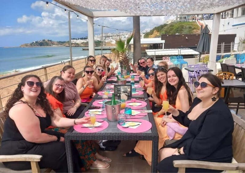 Albufeira: Full-English Breakfast with Prosecco - Key Points