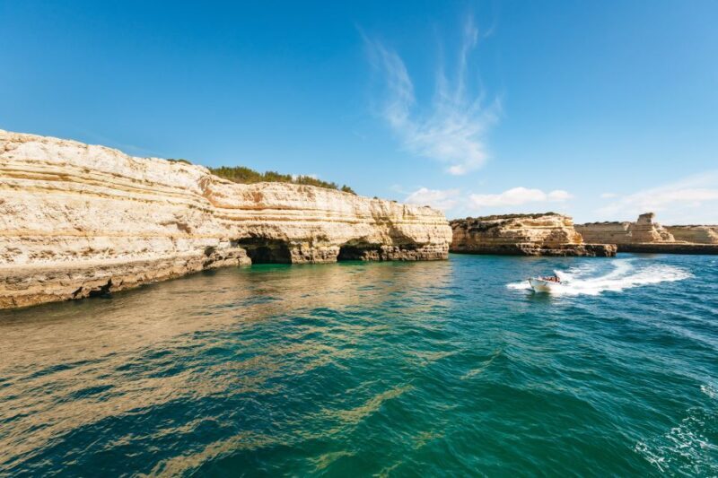 Albufeira: Sightseeing Cruise with Beach BBQ and Open Bar - Disembarking at the Secluded Beach