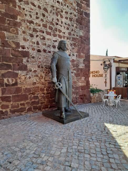 Albufeira: Silves Castle and Chapel of Bones, and Benagil - FAQ