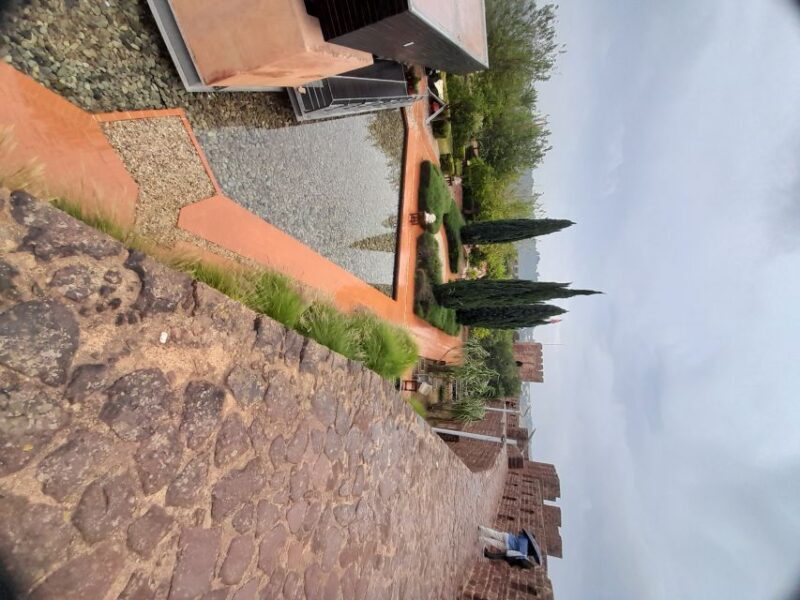 Albufeira: Silves Castle, Marinha Beach, and Benagil - Key Points