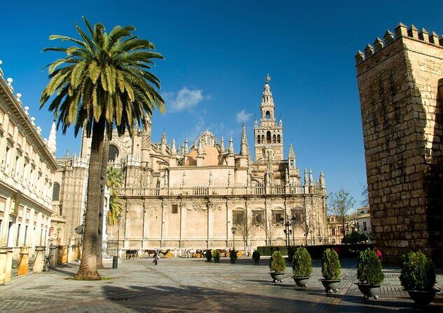 Alcazar, Cathedral And Santa Cruz Private Tour - Discover Seville’s Treasures with a Private Tour: Alcázar, Cathedral, and Santa Cruz