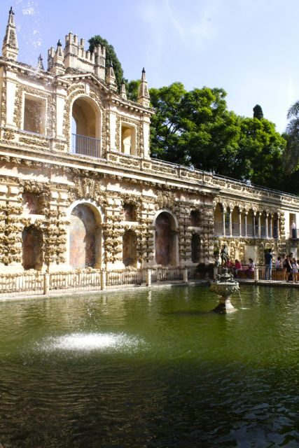 Alcázar Guided Tour & Rooftop Tour - Key Points