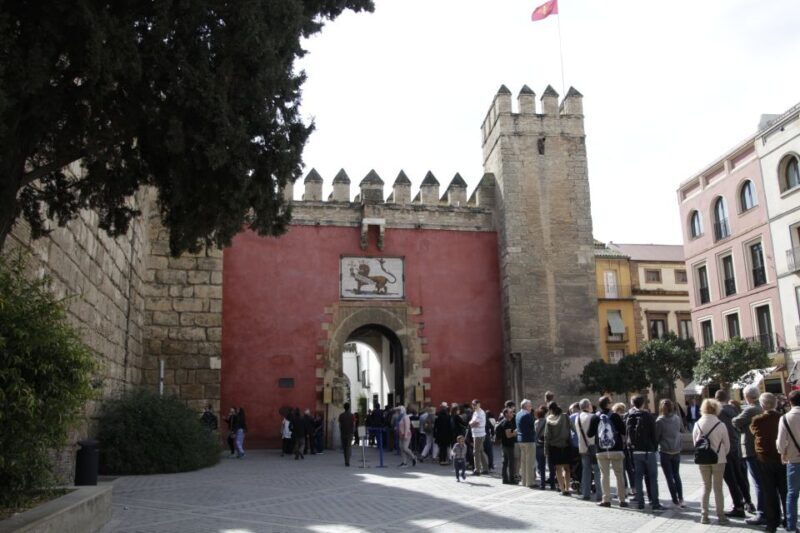 Alcázar Guided Tour & Rooftop Tour - Who Will Love This Tour?