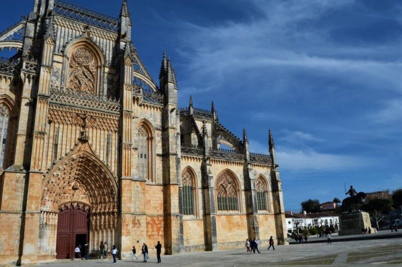Alcobaça and Batalha Monasteries: Private Tour - A Journey Through Portugal’s Religious and Royal Heritage