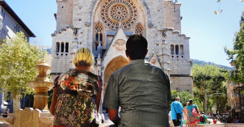 Alcudia/Marratxi: Valldemossa & Soller Tour by Tram & Bus - Key Points