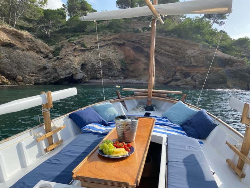 Alcudia, Private Tour: Scenic 2.5-Hour Boat Tour - A Closer Look at This Scenic Mallorca Cruise