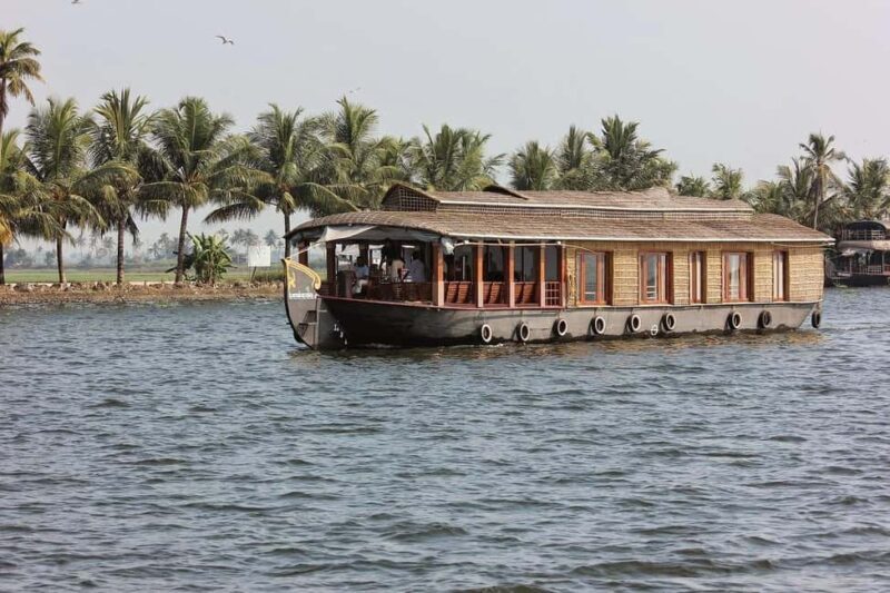Aleppey Houseboat backwater Day Tour with Lunch and pickup - Price and Value Consideration