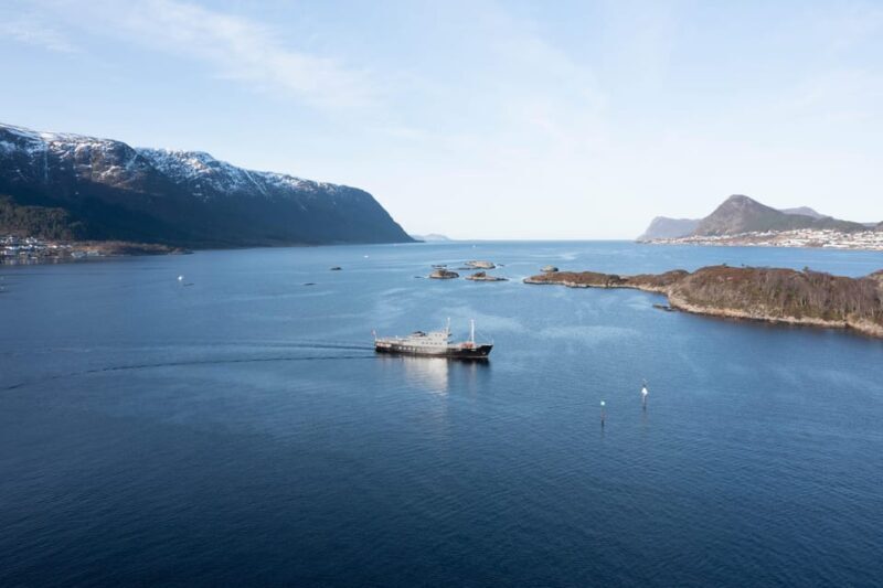 Ålesund: Archipelago Fjord Cruise - Ålesund: Archipelago Fjord Cruise – An Authentic Norwegian Coastal Experience