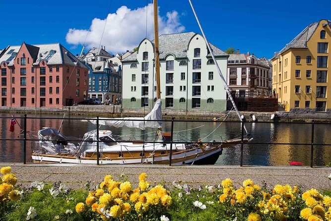 Alesund Shore Excursion: The Ultimate Sightseeing Tour - Key Points