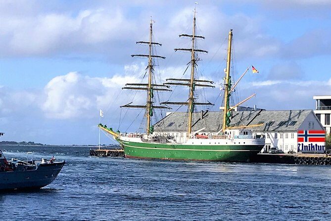 Alesund Sightseeing tour Vikings islands by minibus, 4 hours. Private tour - An In-Depth Look at the Tour Experience
