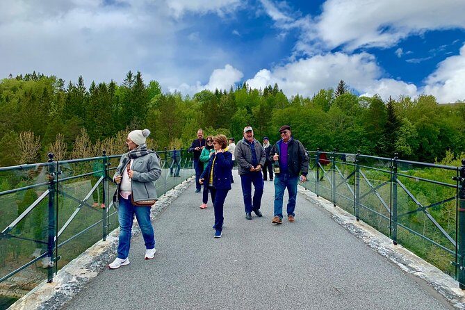 Alesund Sightseeing tour Vikings islands by minibus, 4 hours. Private tour - FAQ