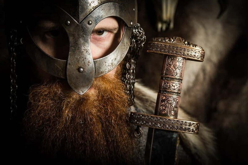 Alesund: Viking Tour with Ship Experience and Tasting - An engaging and educational Viking experience in Ålesund