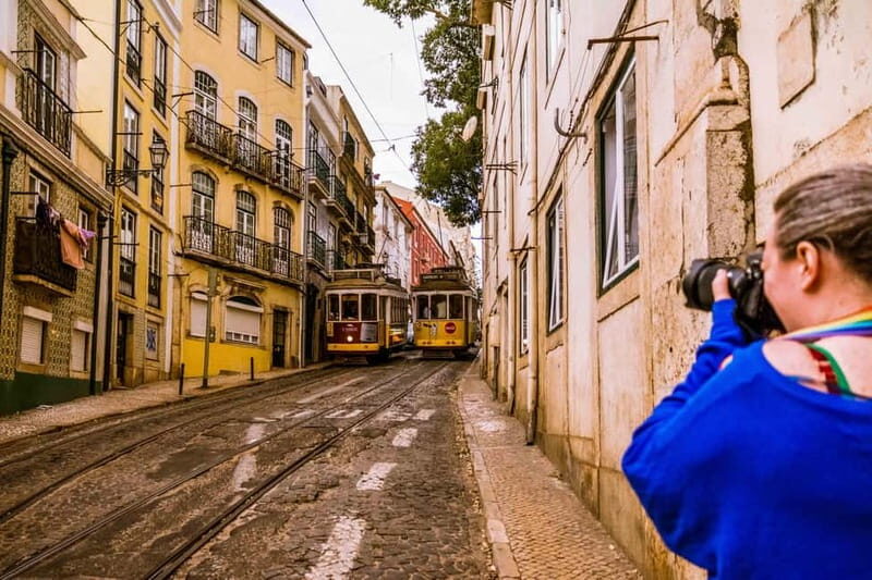 Alfama Photo Walk: Lisbon Photography Tour with a Local - Who Should Consider This?