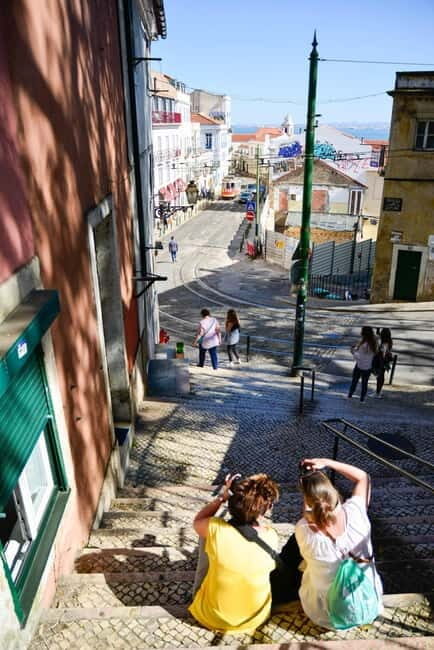 Alfama Photo Walk: Lisbon Photography Tour with a Local - The Sum Up