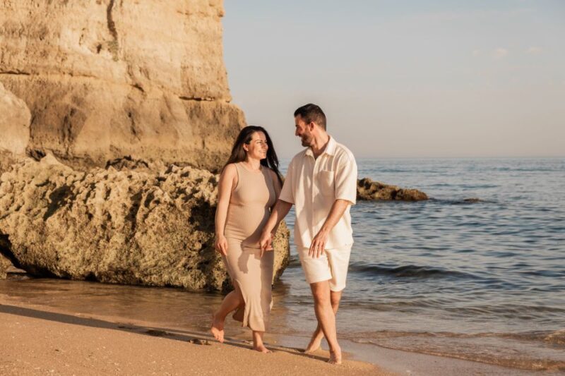 Algarve: Photoshoot for couple, family, portrait - The Sum Up